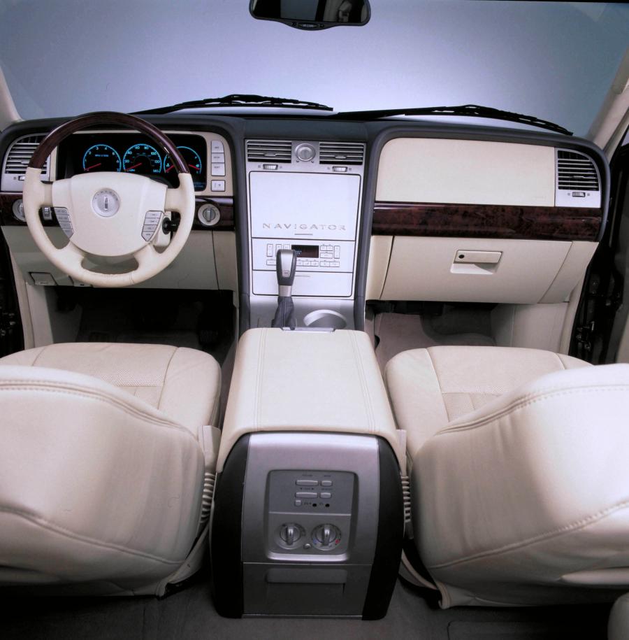  Lincoln Navigator 2003 года  (фото 55 из 59)